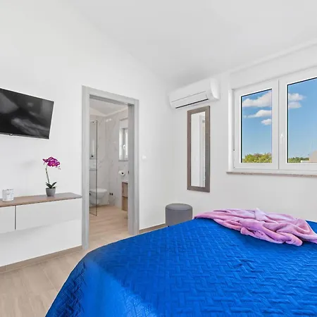 Casa vacanze Casa Mara Mit Beheiztem Pool Štokovci